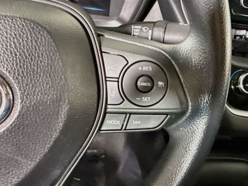 Used 2022 Toyota Corolla LE FWD image 20