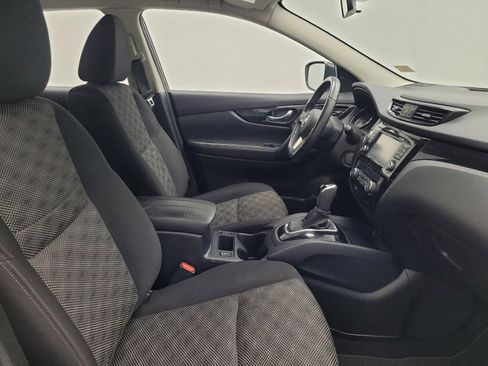 Used 2018 Nissan Rogue Sport SV w/ SV Technology Package AWD/4WD image 21