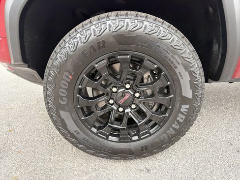 New 2026 GMC Canyon Elevation w/ Convenience Package RWD image 12
