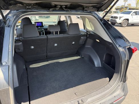 Used 2024 Toyota RAV4 LE image 21
