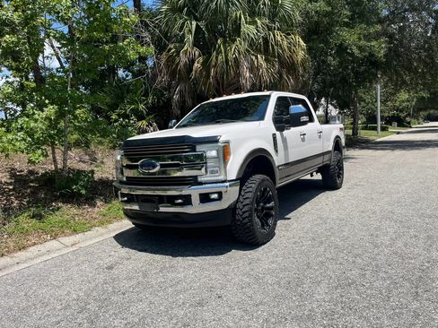 Used 2017 Ford F250 King Ranch w/ King Ranch Ultimate Package AWD/4WD image 8