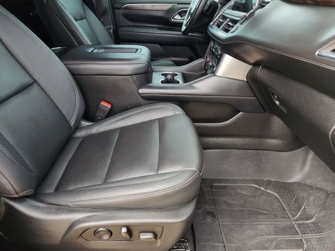 Used 2023 Chevrolet Tahoe LT w/ LT Signature Plus Package image 18