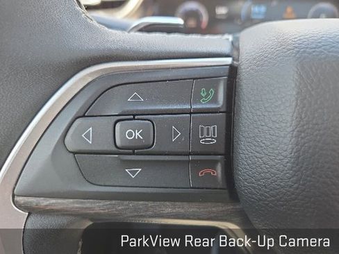 Used 2023 Jeep Grand Cherokee L Limited AWD/4WD image 34