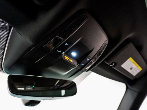 Used 2022 Porsche Taycan 4 Cross Turismo image 41