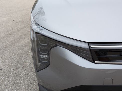 New 2025 Kia K4 EX image 10