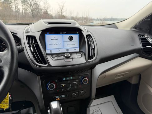 Used 2018 Ford Escape SEL image 16