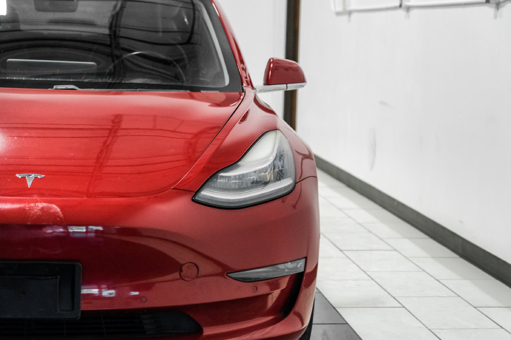 Used 2018 Tesla Model 3 Long Range RWD image 41