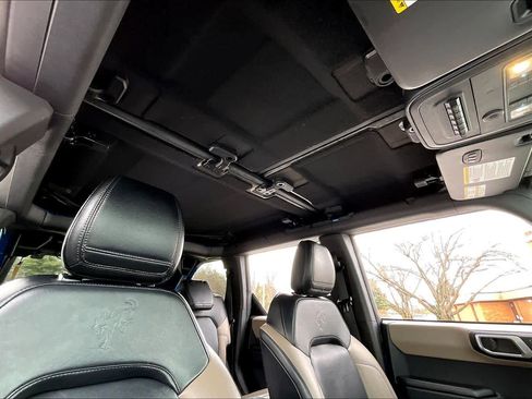 Used 2024 Ford Bronco Wildtrak image 13