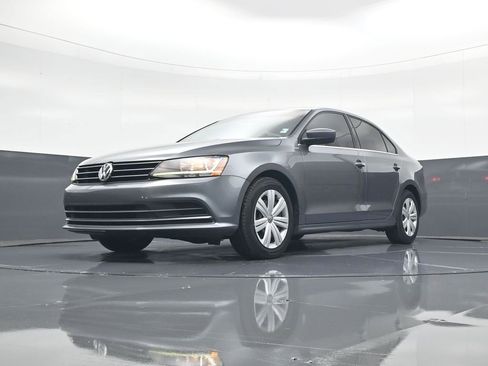 Used 2017 Volkswagen Jetta S image 18