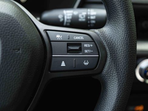 Used 2025 Honda CR-V LX image 21