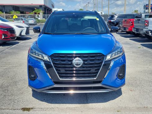 Certified 2021 Nissan Kicks SR w/ SR Premium Package FWD image 2