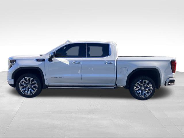 Used 2024 GMC Sierra 1500 Denali w/ Denali Reserve Package AWD/4WD image 9