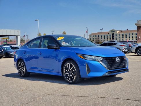Used 2024 Nissan Sentra SR image 1