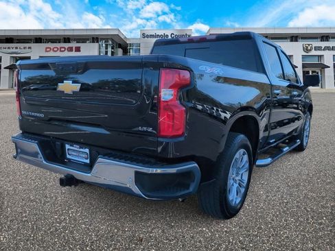 Used 2025 Chevrolet Silverado 1500 LTZ w/ LTZ Premium Package image 8