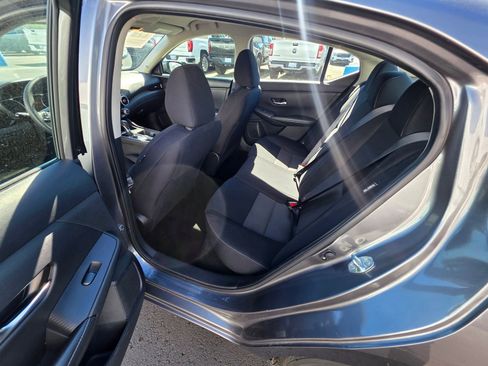 Used 2023 Nissan Sentra SV FWD image 13