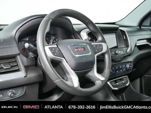 Used 2024 GMC Terrain SLE FWD image 4