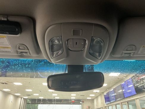 Used 2019 Jeep Compass Trailhawk AWD/4WD image 14