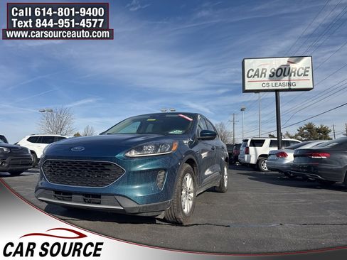 Used 2020 Ford Escape SE image 1