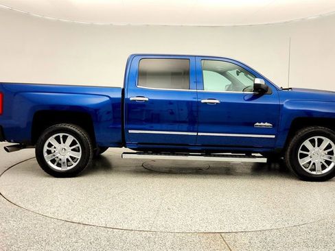 Used 2017 Chevrolet Silverado 1500 High Country image 4