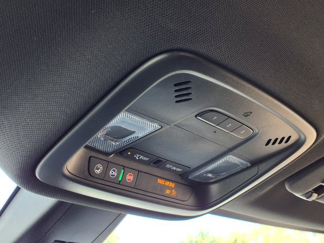 Used 2024 Chevrolet Traverse LT FWD image 15