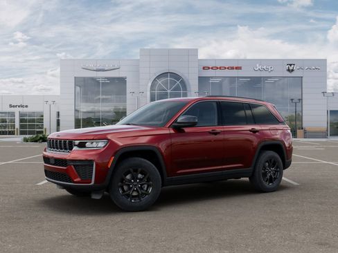 New 2026 Jeep Grand Cherokee Altitude image 2