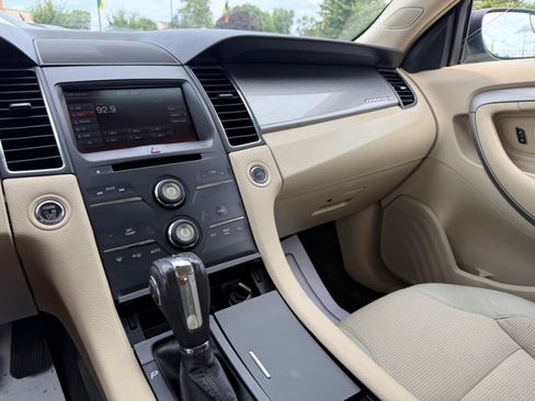 Used 2015 Ford Taurus SEL w/ Equipment Group 201A AWD/4WD image 11