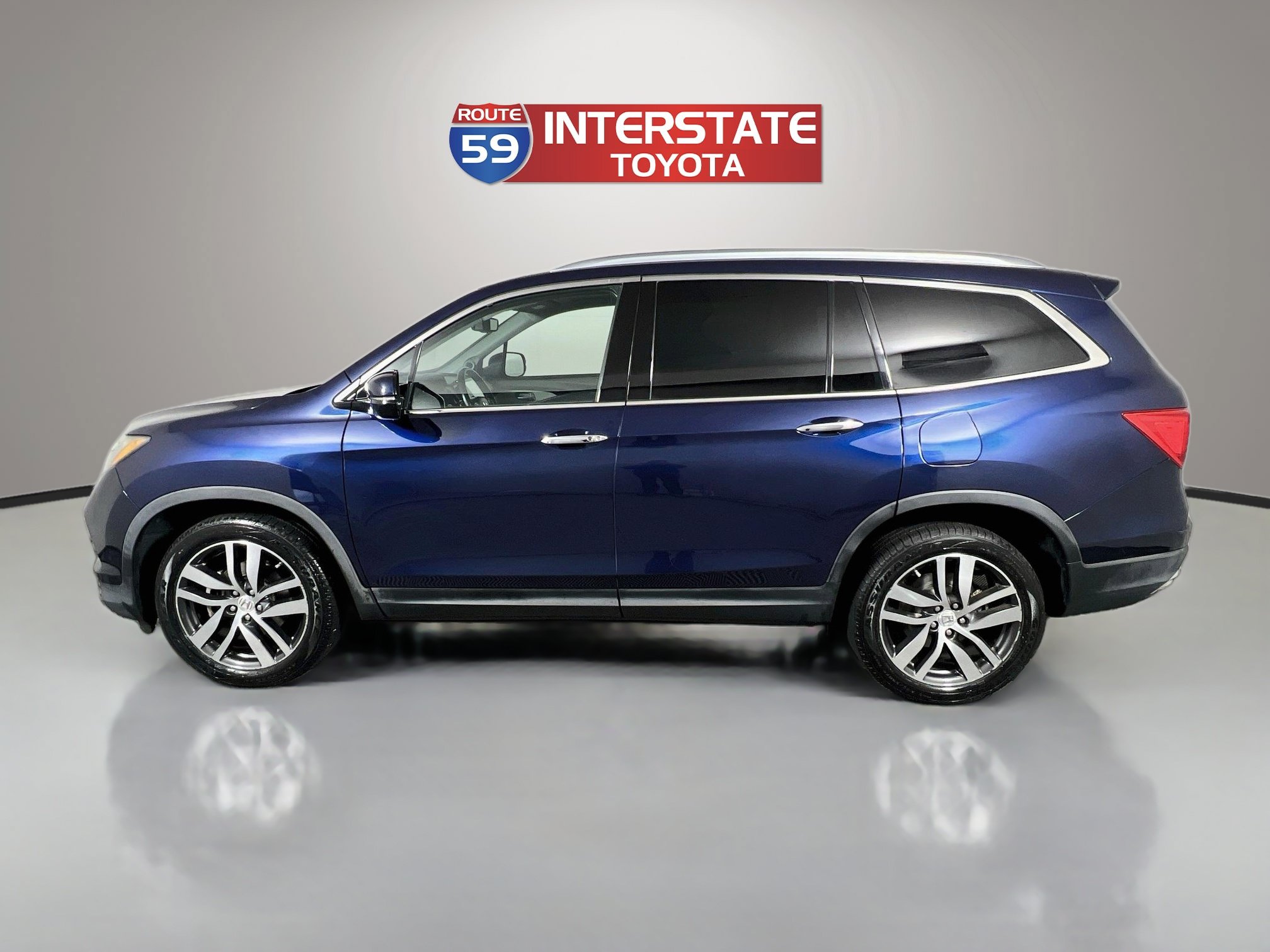 Used 2016 Honda Pilot Touring image 4