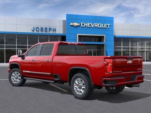 New 2026 Chevrolet Silverado 2500 High Country w/ High Country Premium Package AWD/4WD image 4