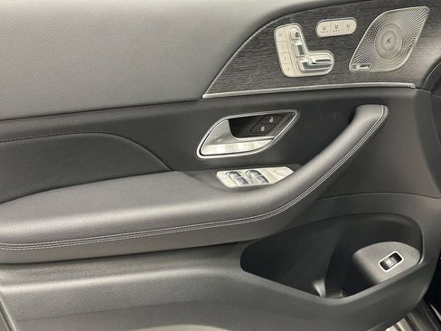 New 2026 Mercedes-Benz GLS 450 4MATIC image 10