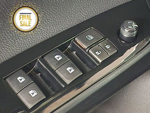 Used 2018 Toyota Prius Two image 24