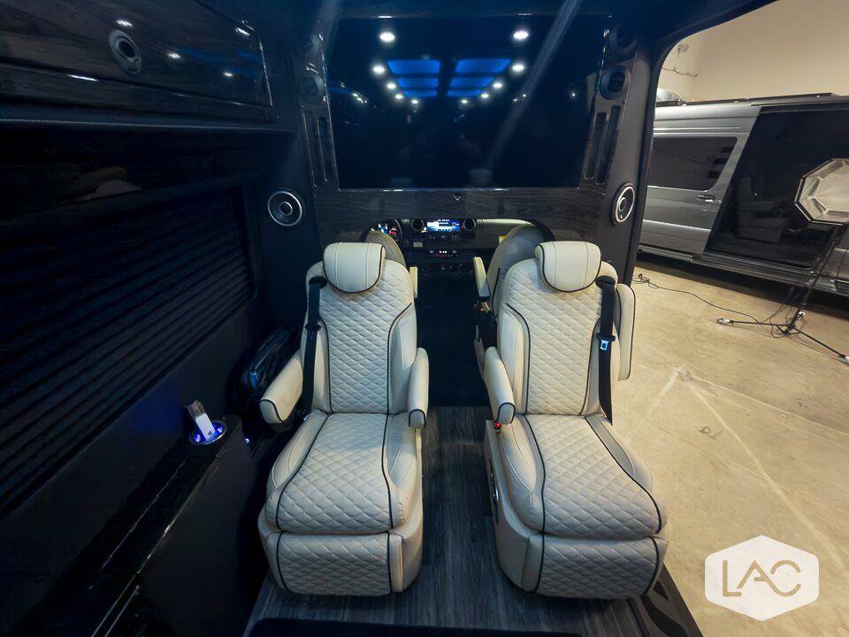 Used 2026 Mercedes-Benz Sprinter 3500 image 15