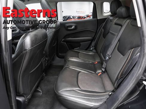 Used 2018 Jeep Compass Latitude w/ Popular Equipment Group AWD/4WD image 22