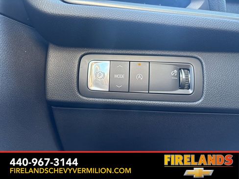 New 2026 Chevrolet Traverse LT w/ Midnight/Sport Edition image 18