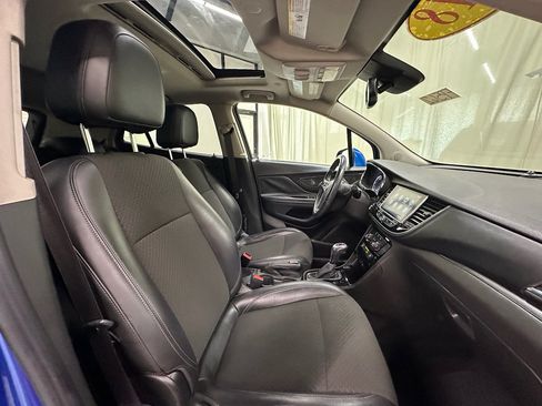Used 2018 Buick Encore Sport Touring image 31
