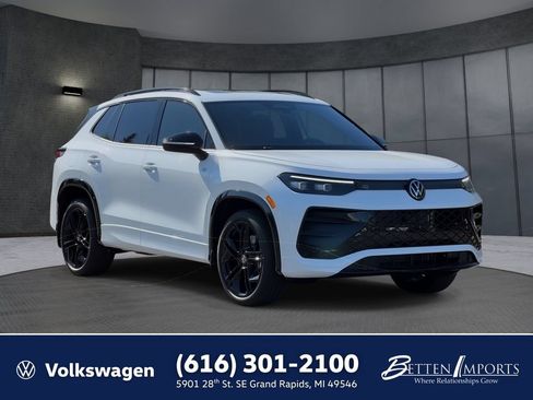 New 2026 Volkswagen Tiguan SE R-Line AWD/4WD image 1
