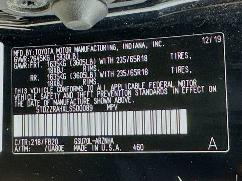 Used 2020 Toyota Highlander LE FWD image 38