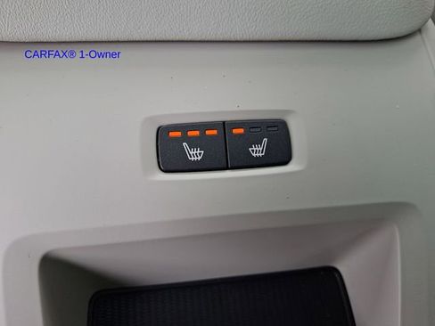 Certified 2023 Volvo XC60 B5 Core w/ Climate Package image 12