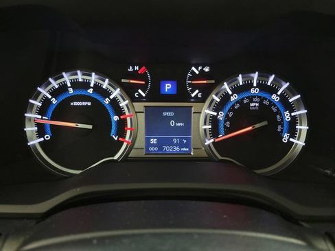 Used 2019 Toyota 4Runner SR5 Premium AWD/4WD image 22