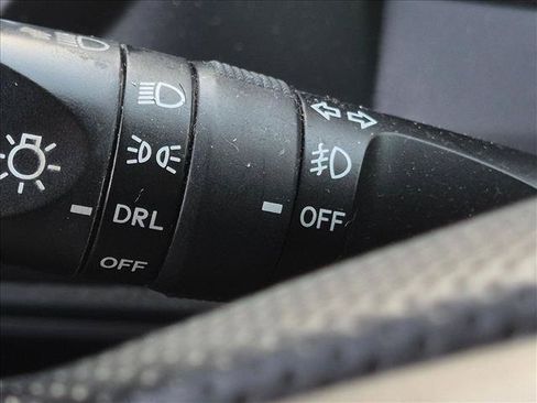 Used 2019 Toyota Tacoma TRD Off-Road RWD image 17
