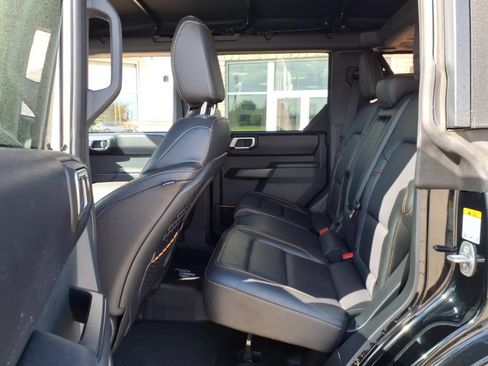 Used 2024 Ford Bronco Badlands AWD/4WD image 24