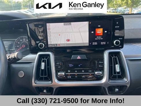 Certified 2023 Kia Sorento EX AWD/4WD image 13