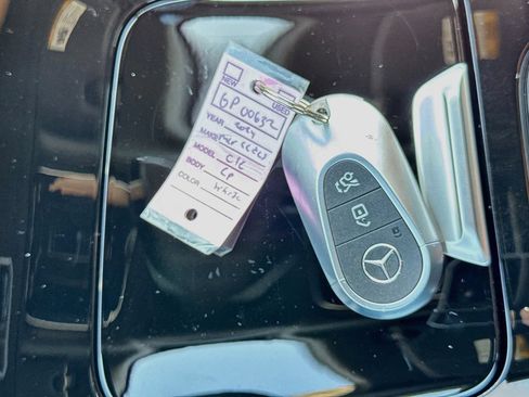 Used 2024 Mercedes-Benz CLE 300 4MATIC Cabriolet image 34