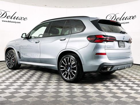 Used 2024 BMW X5 xDrive50e w/ M Sport Package image 4