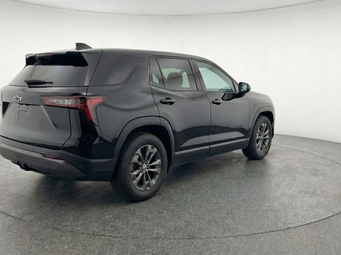 Used 2025 Chevrolet Equinox LT image 9