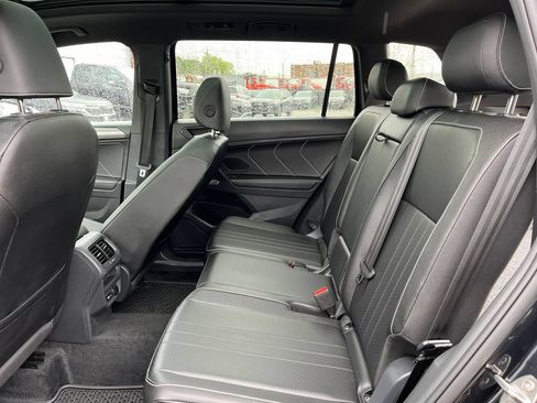 Used 2024 Volkswagen Tiguan SE R-Line AWD/4WD image 22