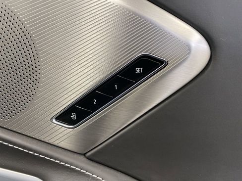 Certified 2022 Chevrolet Corvette Stingray Premium Conv w/ Z51 Performance Package RWD image 17