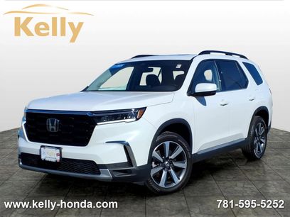 Certified 2025 Honda Pilot Touring