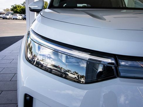 New 2026 Volkswagen Tiguan SE image 6