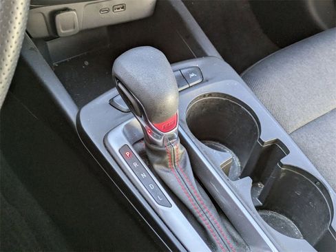 Used 2024 Chevrolet Trax RS image 25