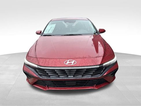New 2026 Hyundai Elantra Limited FWD image 2